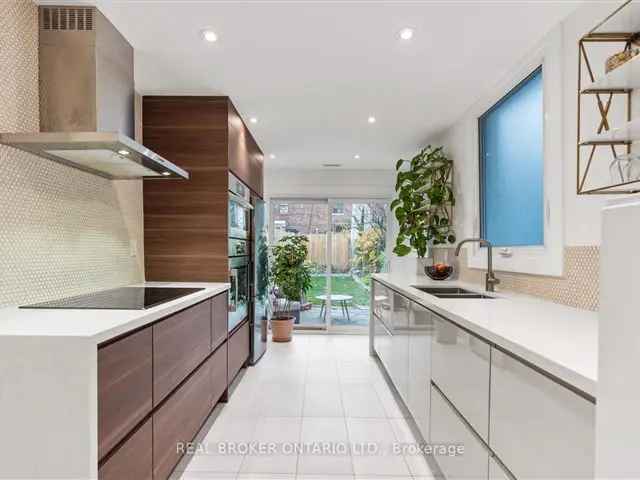 Victorian Home King West 3 1 Bedrooms Private Yard