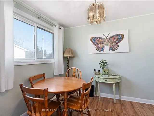 House For Sale in Belleville, Ontario