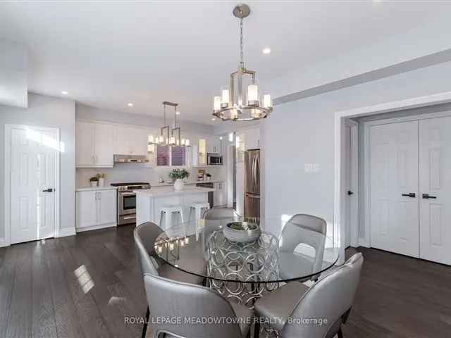 4-Bedroom Detached Home in Meadowvale Village