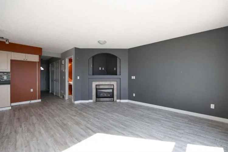 3 Bedroom 3 Bathroom Starter Home Backing Onto Pond Low Condo Fees