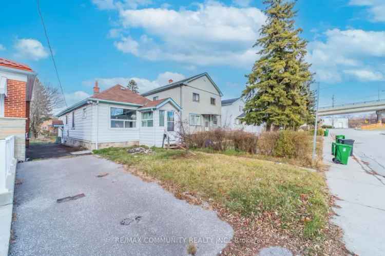 House For Sale in 18, Glasgow Avenue, Toronto, Ontario