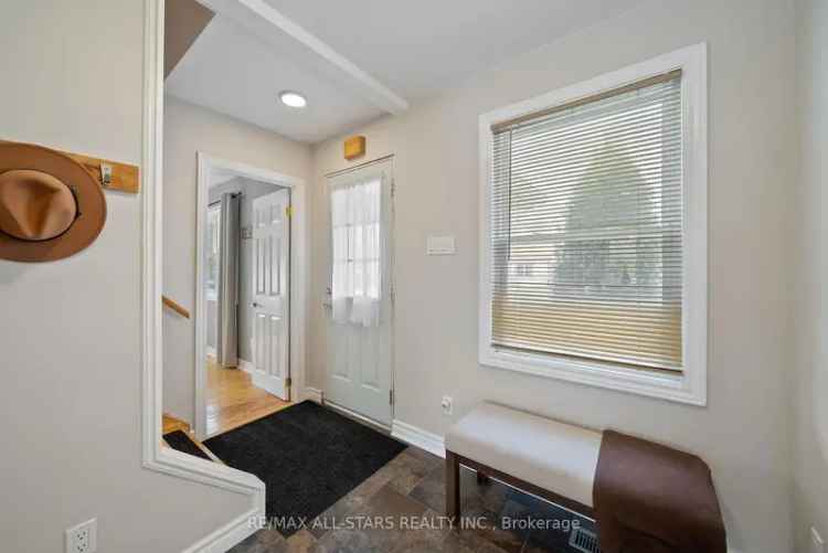 1940s Charm Meets Modern Updates Family Home 2053 sq ft