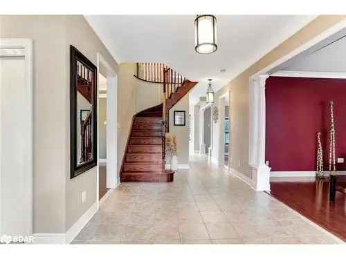 House For Sale In Barrie, Ontario