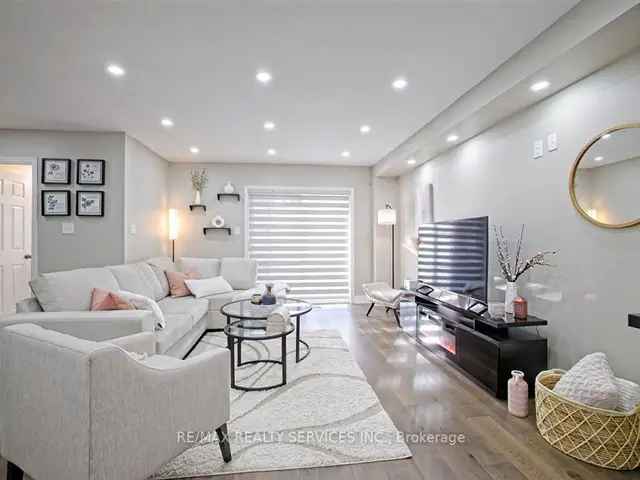 House For Sale in 808, Audley Road South, Ajax, Ontario