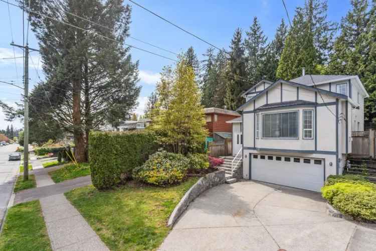 Lynn Valley Family Home 4 Bedrms Updated Baths Private Yard