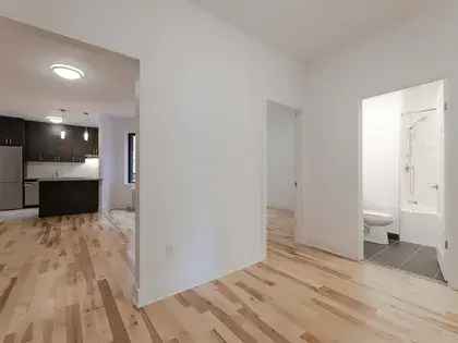 2 rooms apartment of 58 m² in Montreal