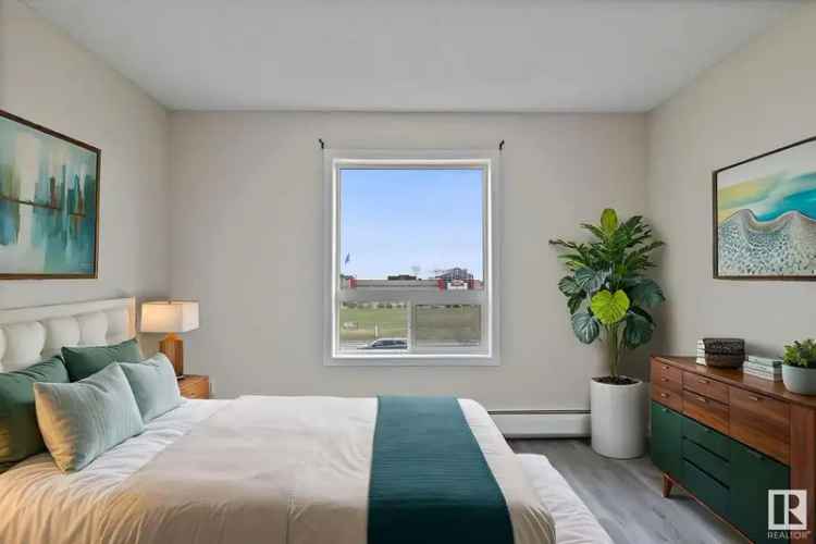 MaxWell Polaris Penthouse Condo for Sale