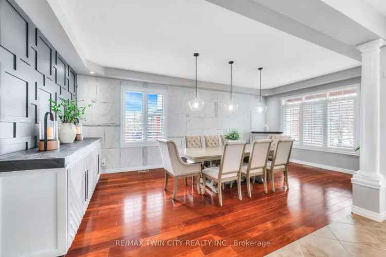 Updated 2700 sq ft Walkout Home in Doon South