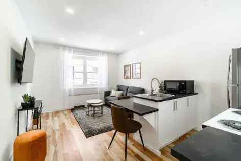 1 room apartment of 32 m² in Montreal