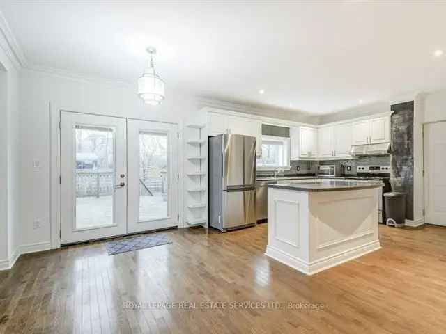 Renovated 2 1 Bed 3 Bath Character Home Near Clarkson GO