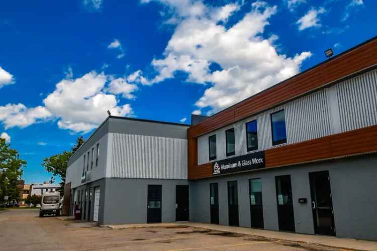 Commercial property For Rent in Edmonton, Alberta