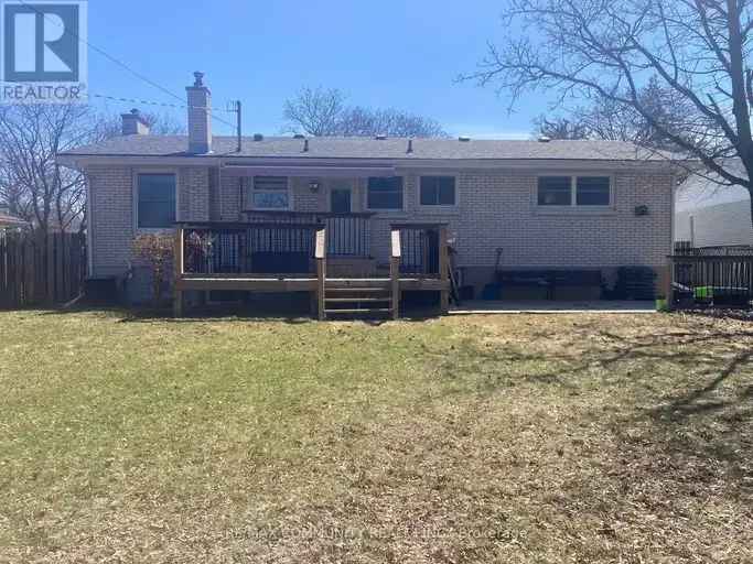 4-Bedroom Bungalow in Family Friendly Neighborhood