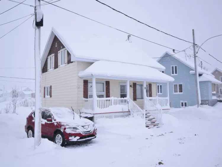 One-and-a-half-storey house for sale, 6, Rue Boucher, Saint-Paul-de-la-Croix - Proprio Direct