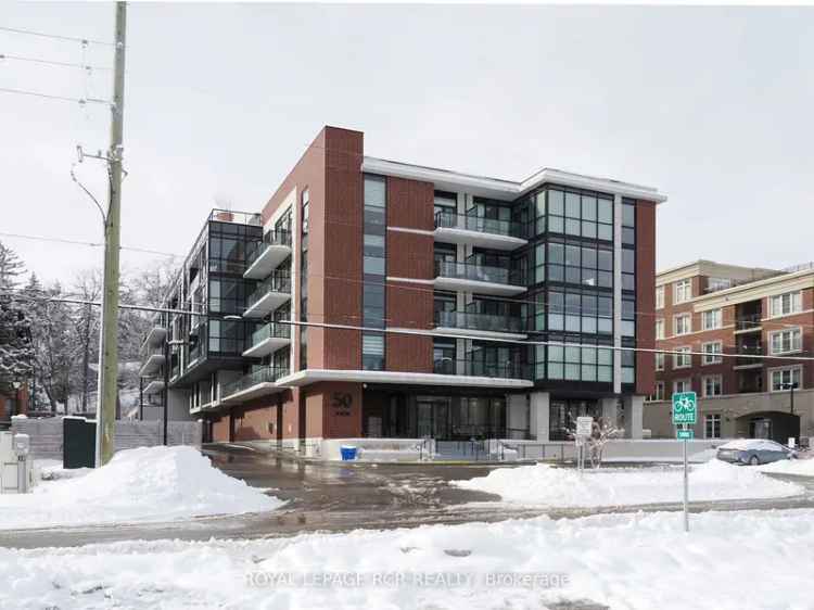 Modern Bolton Condo 2 Bed 2 Bath 809 Sq Ft