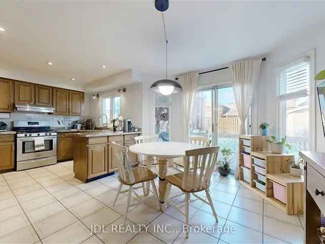 Stunning Woodbridge House with Gourmet Kitchen Huge Deck and Finished Basement