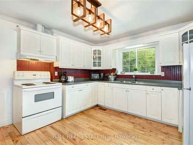 House For Sale in North Kawartha, Ontario