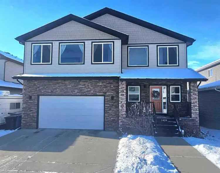 House For Rent in 1425, Ranch Road, Town of Carstairs, Alberta