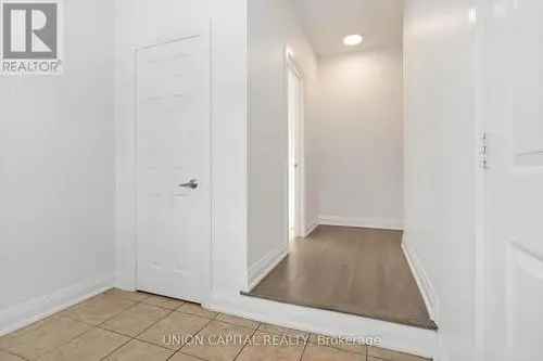 Renovated End-Unit Townhouse Near Erin Mills Town Centre
