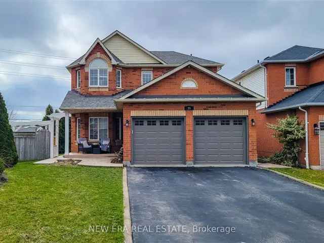 Beautiful 3000 sq ft Two Storey Family Home