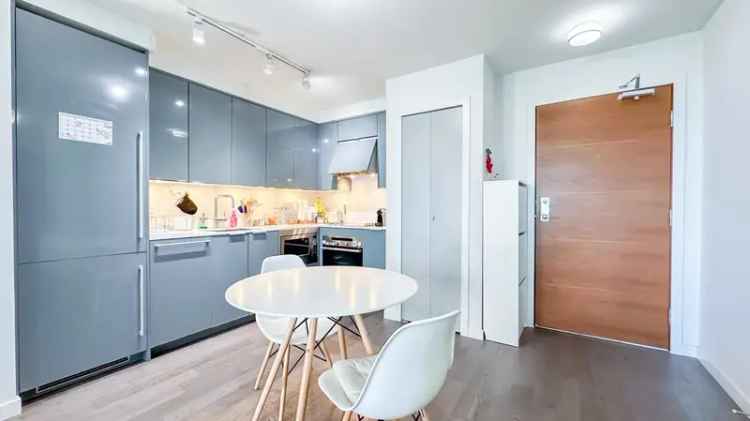 Downtown Vancouver Condo for Sale - Spacious 1-Bed + Amenities