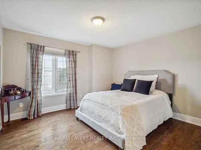 House For Sale in Caledon, Ontario