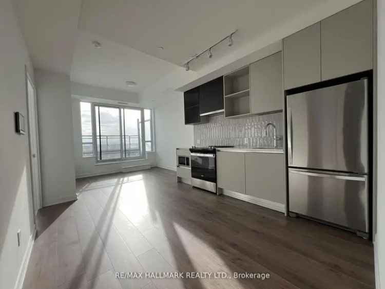 Buy Luxurious Condo in Oakville with Terrace and Den