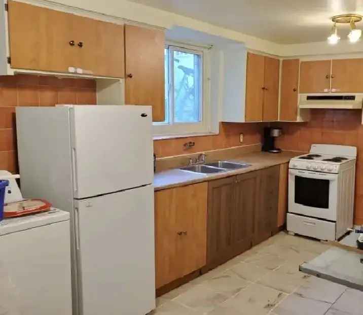 Fully Furnished 4 1/2 Apartment for Rent in Montreal North