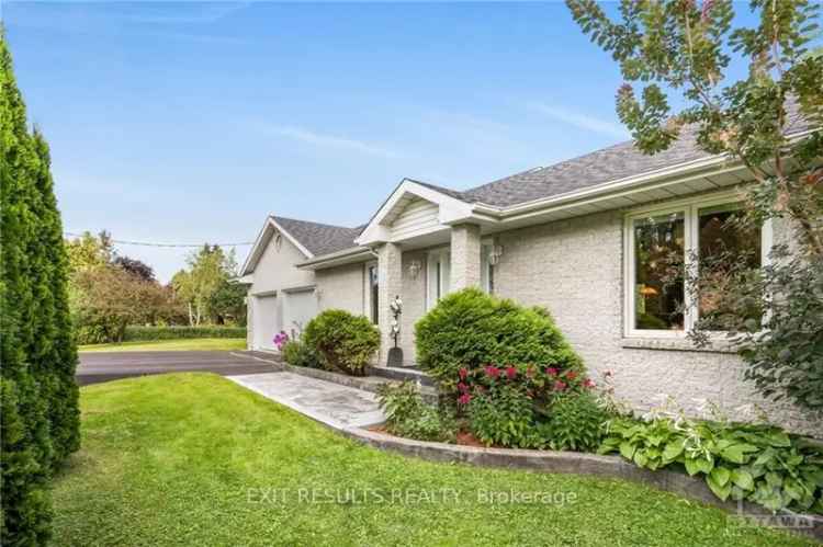 House For Sale in South Stormont, Ontario