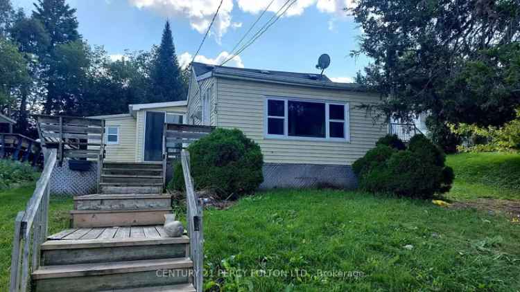 House For Sale in Belleville, Ontario