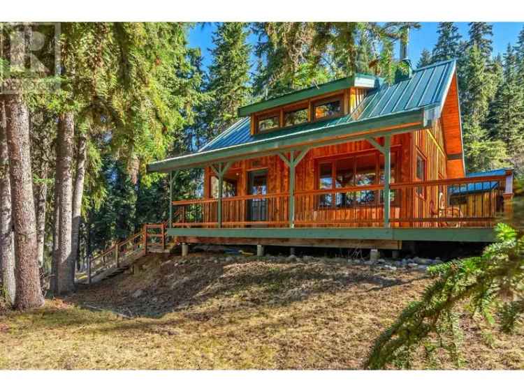 Bridge Lake Waterfront Cabin - Eco-Friendly Retreat