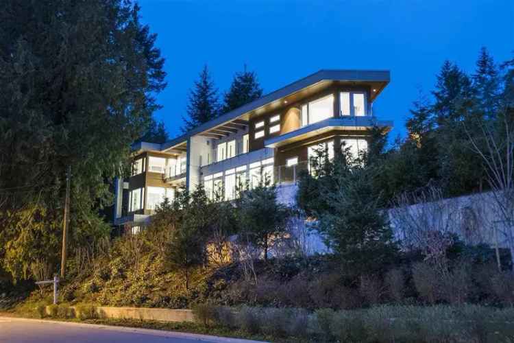 A $3,258,000.00 1/2 Duplex with 4 bedrooms in Sentinel Hill, West Vancouver