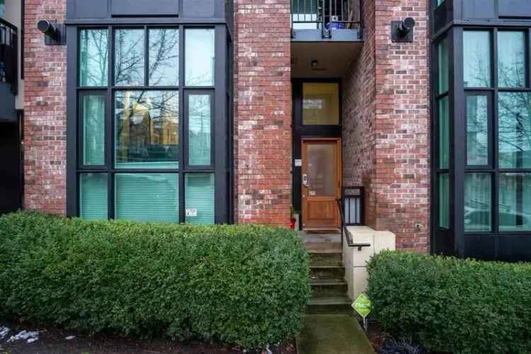 2511 ONTARIO Street in Vancouver: Mount Pleasant VW Townhouse for sale (Vancouver West)  : MLS®# R2966468