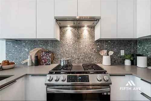 New 1 Bed+Den Home in Willoughby Langley BC