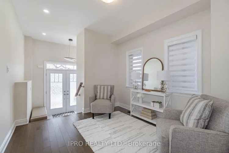 Stunning 4-Bedroom Home in Treetop Community