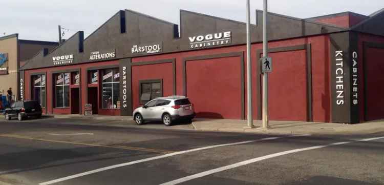 Commercial property For Sale in Lethbridge, Alberta