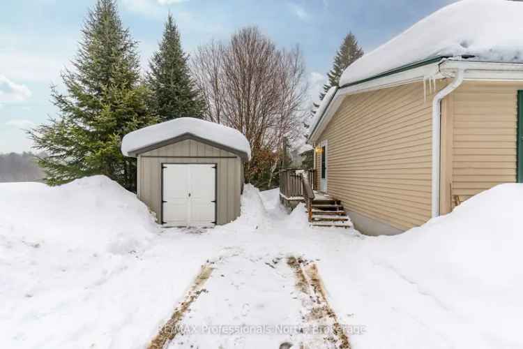 House For Sale in Ontario