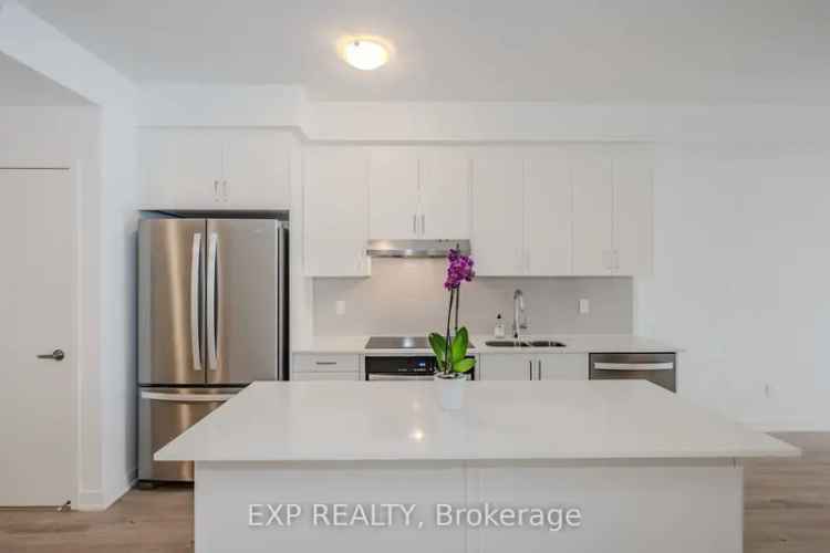 Luxury 1-Bedroom + Den Condo in Clarkson Village