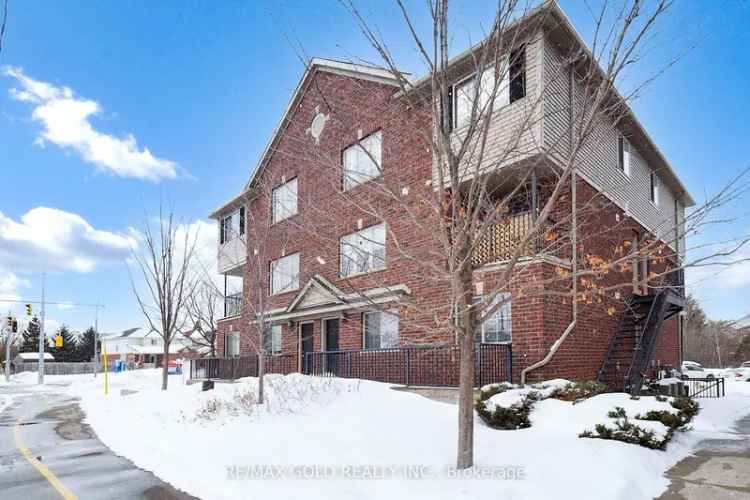 Modern 3-Bedroom Condo Townhouse