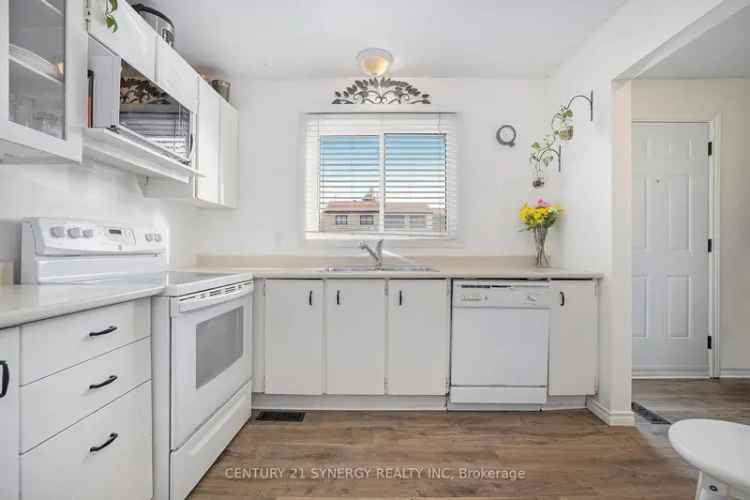 Updated 2-Storey Condo Townhome in Barrhaven