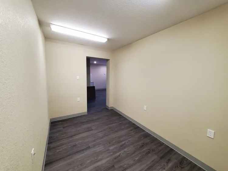 Retail For Rent in Calgary, Alberta