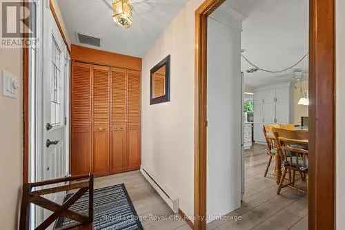 3-Bedroom Backsplit House For Sale In Kitchener, Ontario