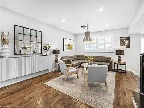 3-Bedroom House In Cambridge Hespeler Family Friendly Home