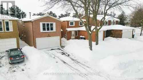 For Sale Immaculate Detached Home in Meadowvale Mississauga Ontario