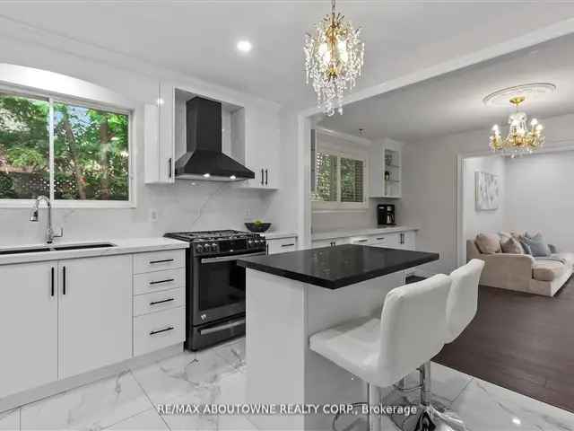 West Oakville 3-Bedroom Home Modern Elegance Thoughtful Upgrades