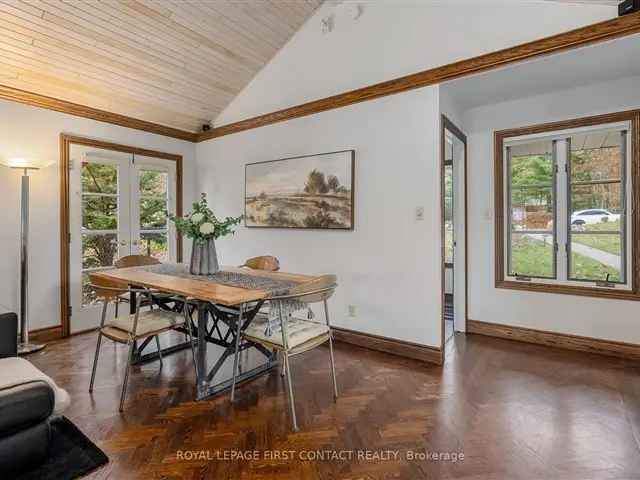 Luxury Waterfront Bungalow on Kempenfelt Bay