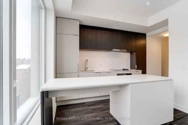 Rent New One Bedroom Plus Den Unit in Downtown Toronto with Amazing Features