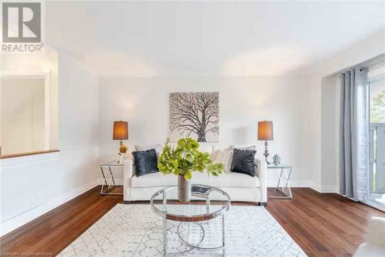4-Bedroom Updated Townhome Near Lake Move In Ready