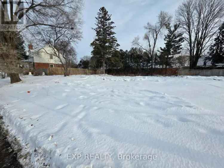 Vacant Lot in Desirable Neighborhood