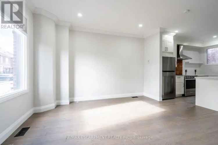 57 Madison Ave  Hamilton: 3 Bed 2 Bath Family Home