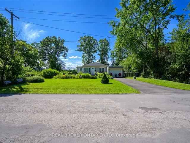 Charming 2-Bedroom Home in Lakeshore Near QEW and Peace Bridge